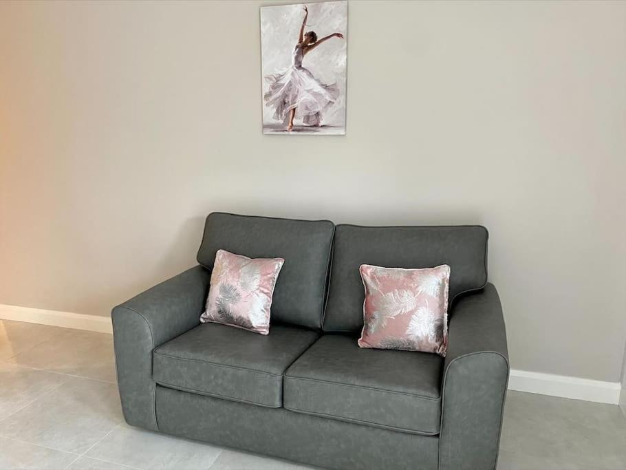 Erne Getaway No.8 Brand New 1 Bed Apartment Enniskillen Exterior foto